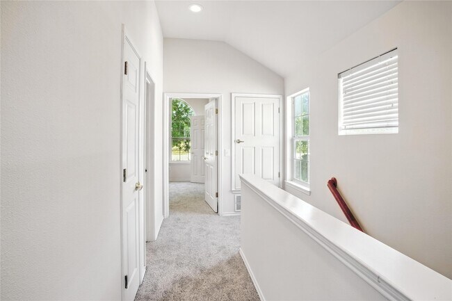 Building Photo - 8007 Ederville Cir