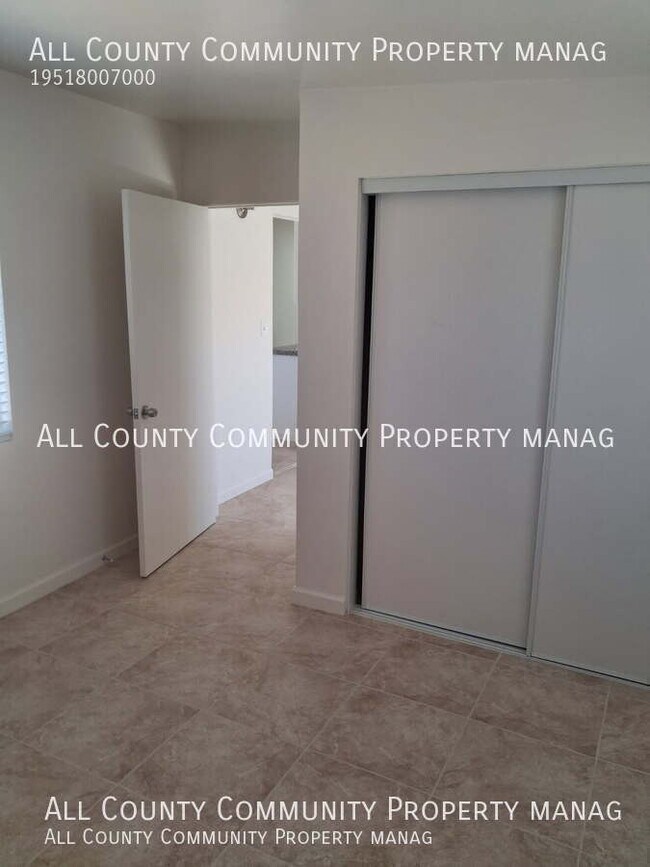 Building Photo - 6377 Hermosa Ave