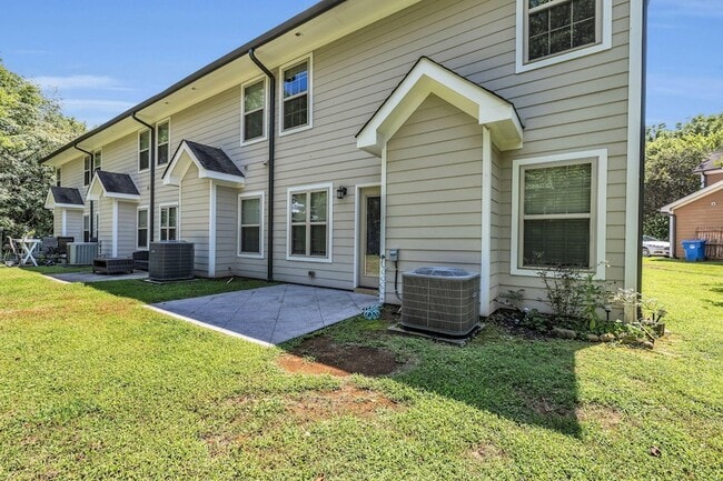 Building Photo - 6709 Briana Way