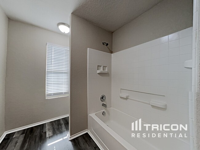Building Photo - 6831 Freedom Ridge