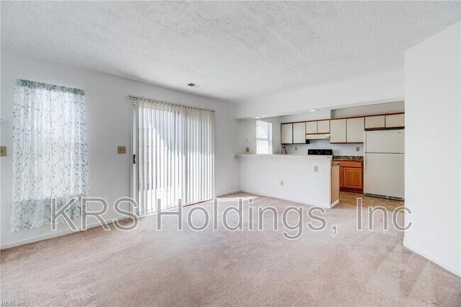 Building Photo - 819 Zircon Ct