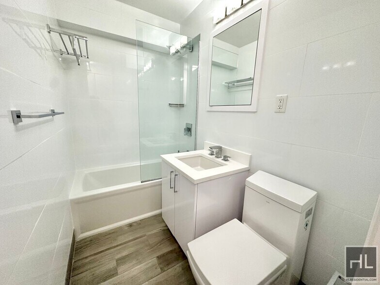 Building Photo - EAST 35 STREET