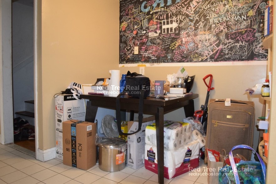 Building Photo - 216 Freeman St