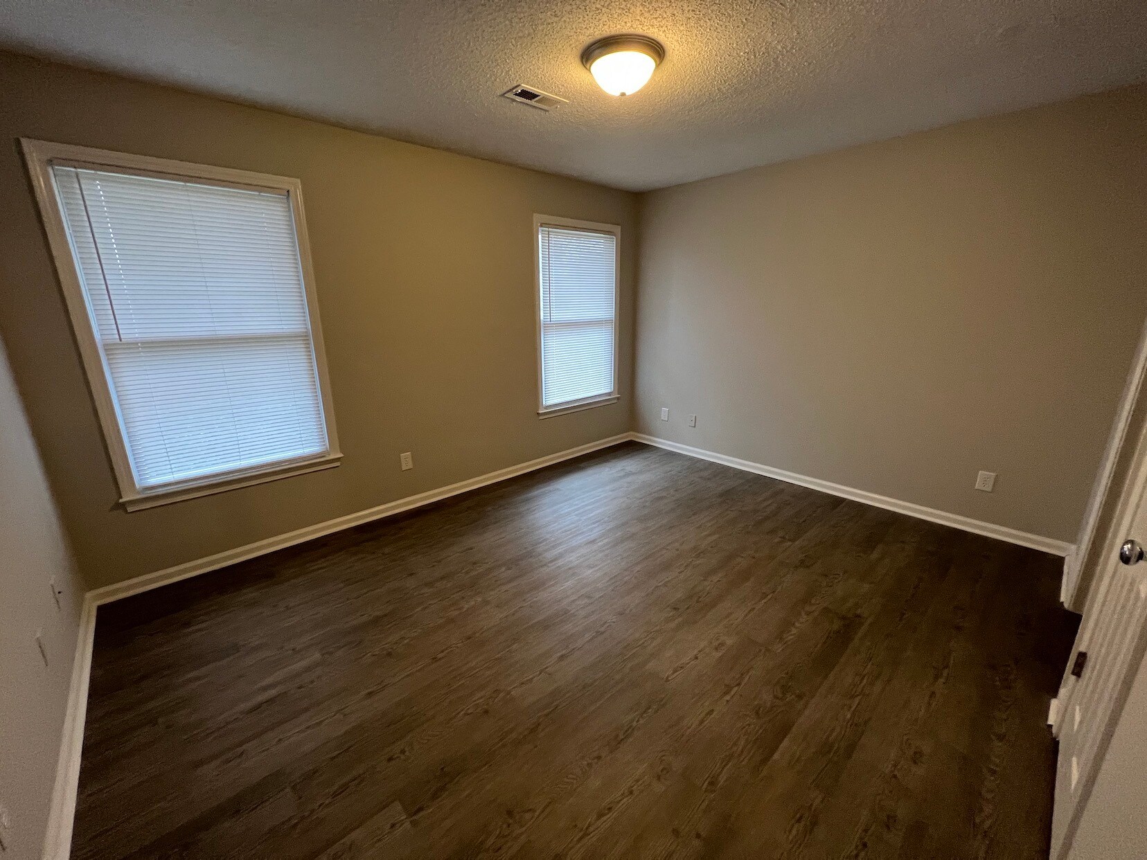 Building Photo - 2909 Spring Garden St