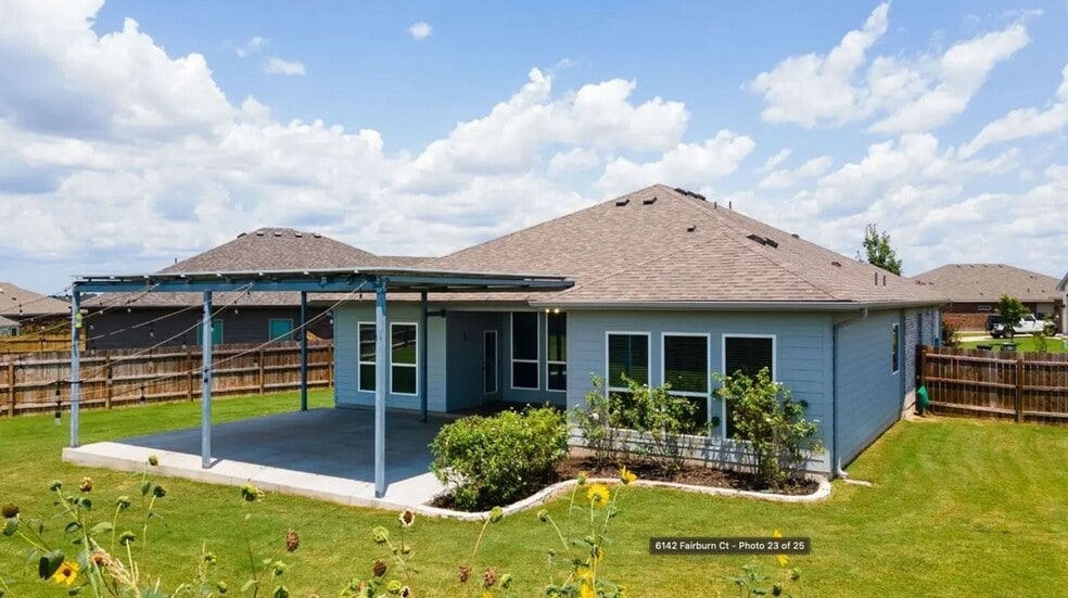 Building Photo - 6142 Fairburn