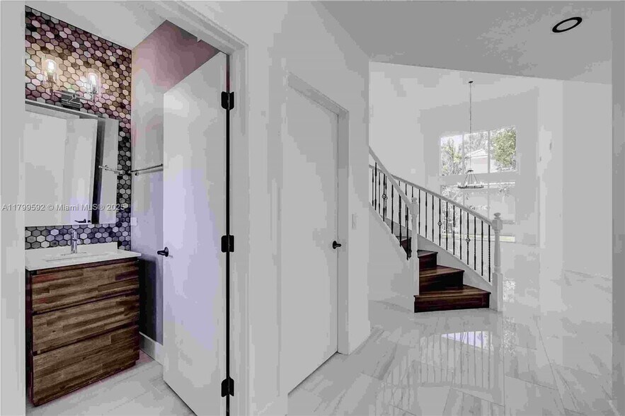 Building Photo - 5050 Greenwich Preserve Ct