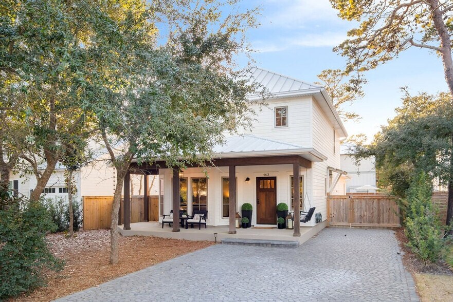 Building Photo - 463 Clareon Dr