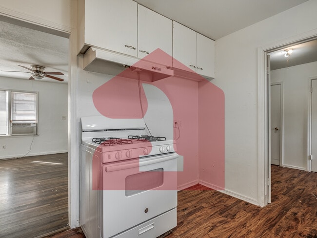 Building Photo - 2017 Downing St