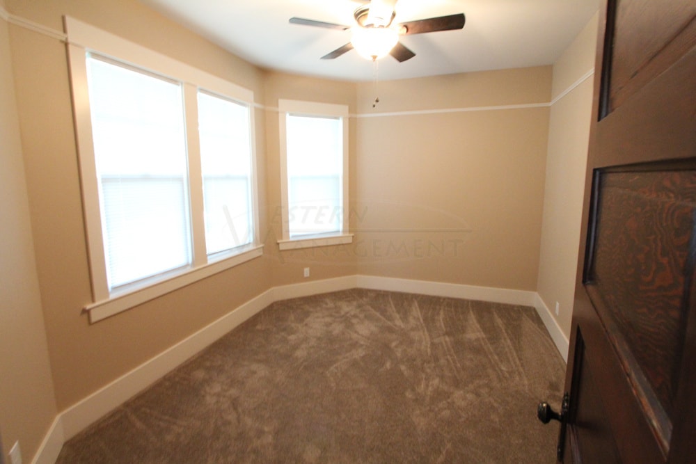 Second Bedroom - 4929 Hesper Rd
