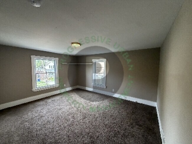 Building Photo - 4239 E 98th St