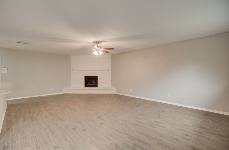 Building Photo - 13614 Larkbrook St