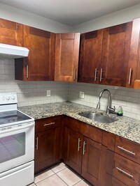 Building Photo - 9203 NW 38th Dr