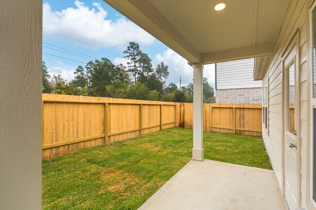 Building Photo - 8570 Blueberry Ash St