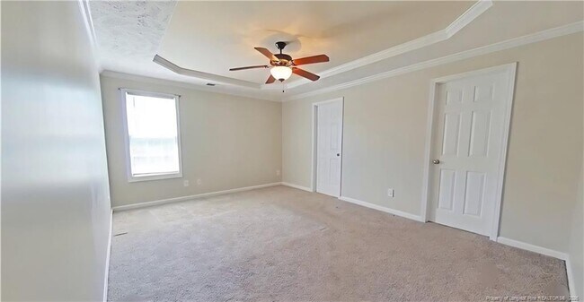 Building Photo - 472 Collinwood Dr