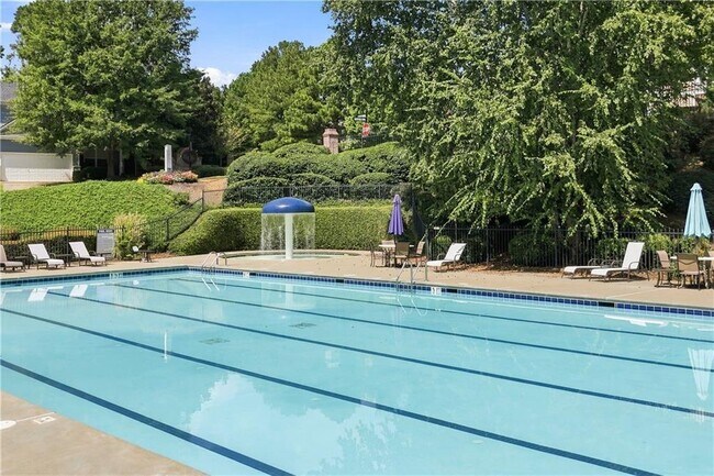Building Photo - 326 Tuggle Ct