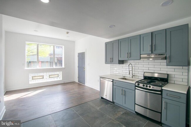 Building Photo - 1413 Lombard St
