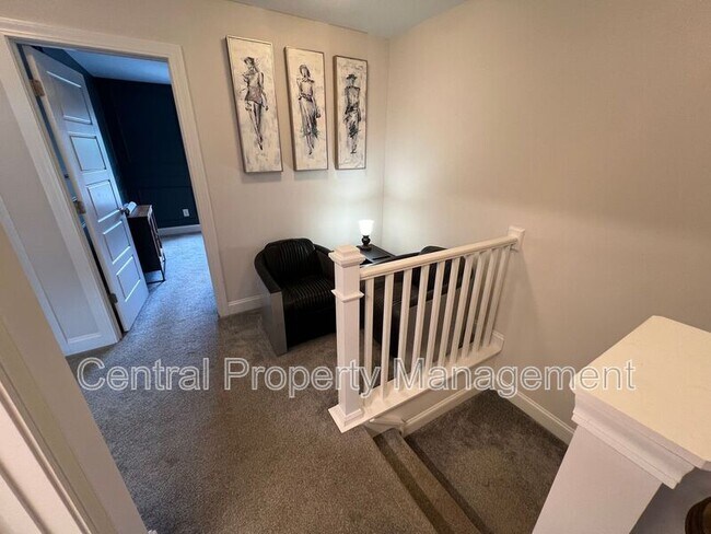 Building Photo - 18 Camden Wds Trl