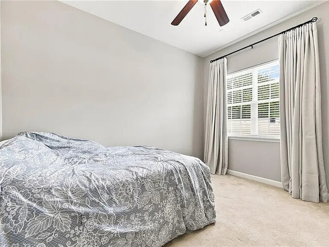 Building Photo - Lease OR Lease to Own
