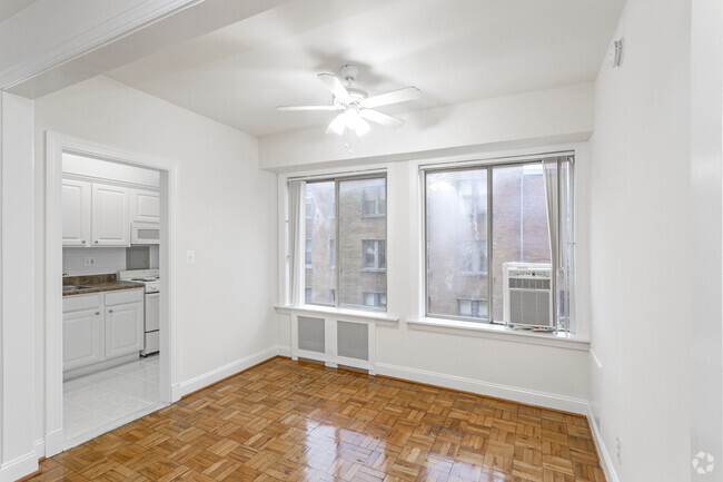 1 BR, 1 BA - 680 SF - Park Crescent