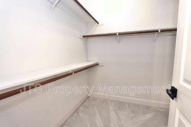 Building Photo - 3112 Gennaker Way
