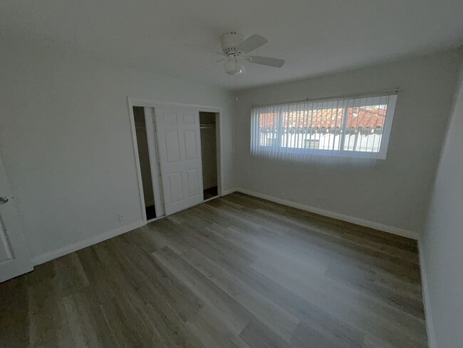 Building Photo - 340 Normandie Ave