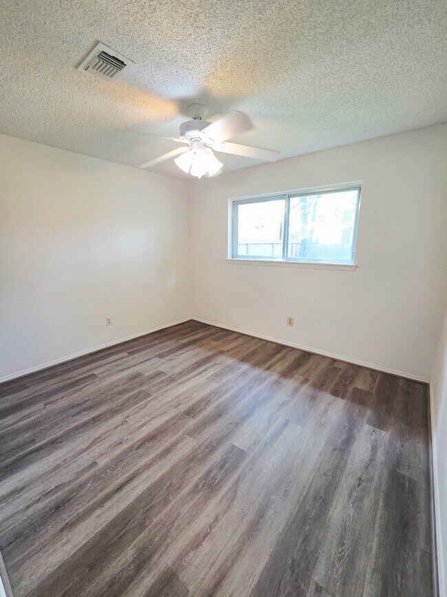 Building Photo - 3218 Glade Springs Dr