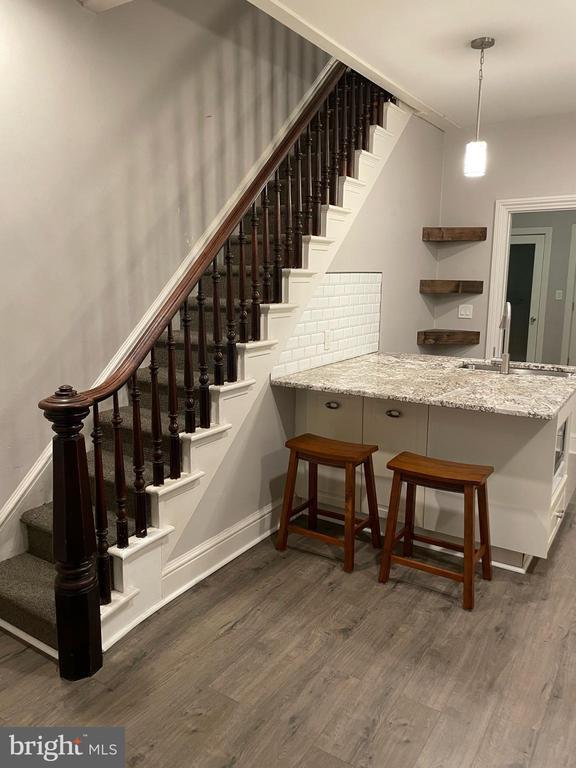 Building Photo - 909 N 2nd St