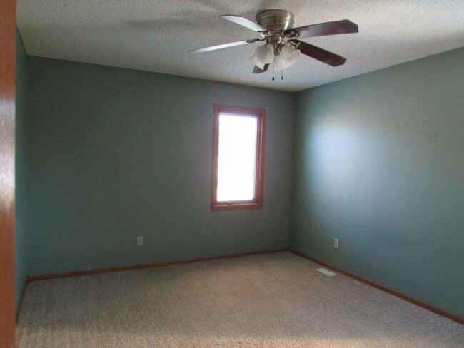 Building Photo - 4616 Farmstead St