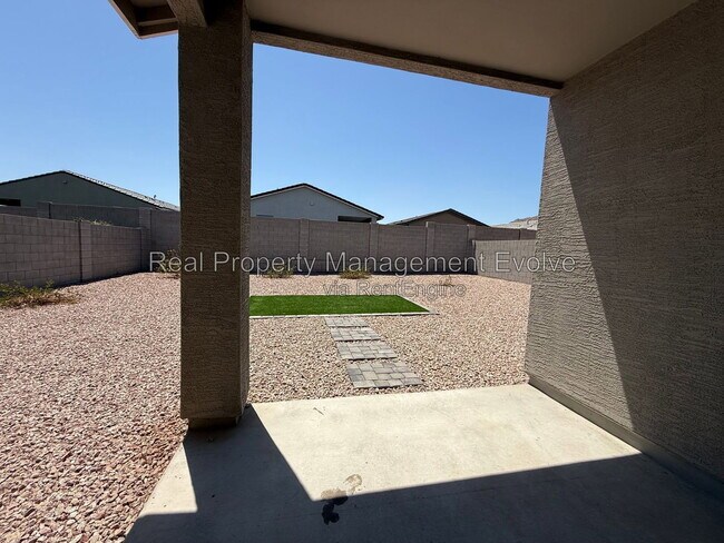 Building Photo - 4169 W Jeanette Ln