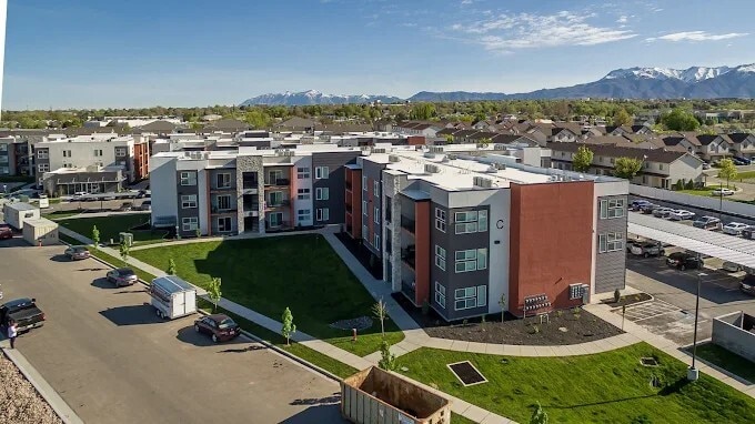 Building Photo - 875 S Depot St