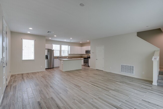 Building Photo - EXCEPTIONAL 2 BEDROOM HOME IN 89135