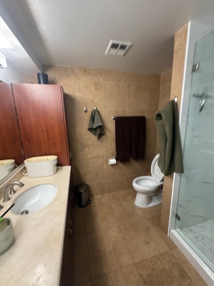 Building Photo - 7167 E Rancho Vista Dr