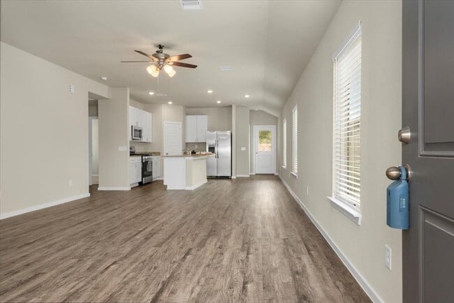 Building Photo - 13567 bay springs drive