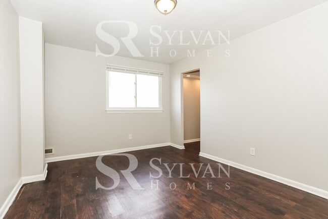 Building Photo - Living where You Love is Good for your Heart!