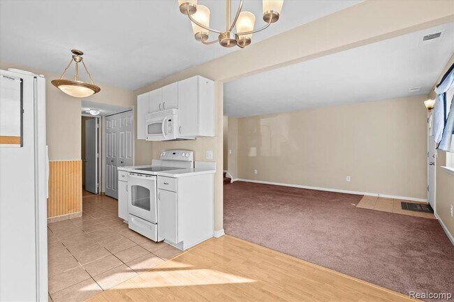 Building Photo - 50105 N Jimmy Ct