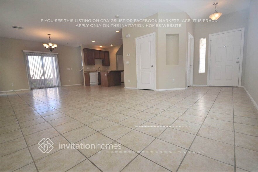 Building Photo - 628 Sumatra Pl