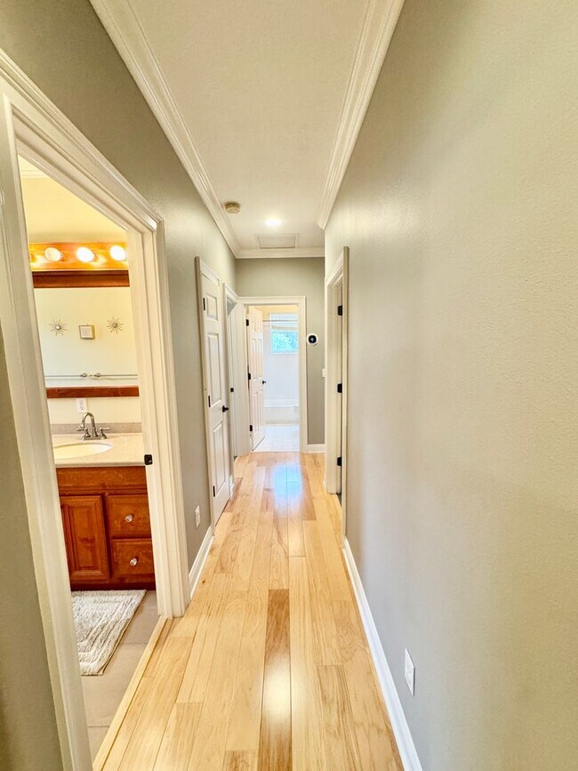 Building Photo - LUXURY RENTAL In Maitland - Winter Park Ar...