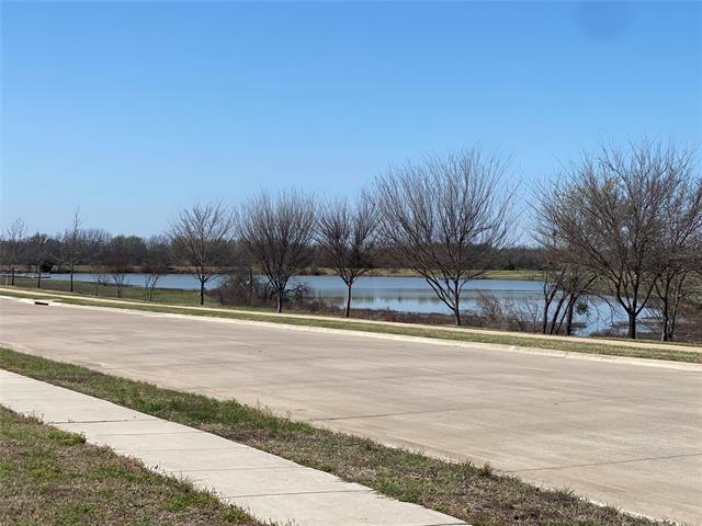 Building Photo - 4005 Waterford Dr