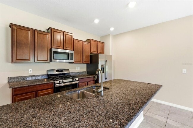 Building Photo - 16948 Storyline Dr