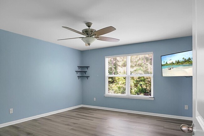 Building Photo - 243 Oglethorpe Cir