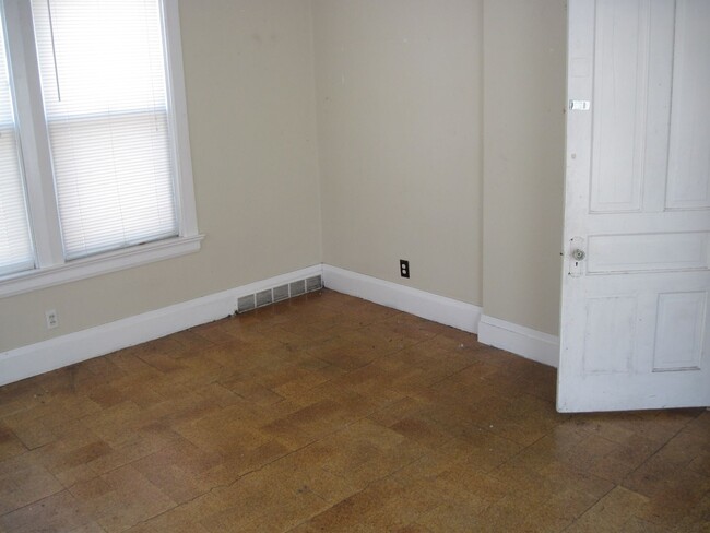 Building Photo - 2609 N Maryland Ave