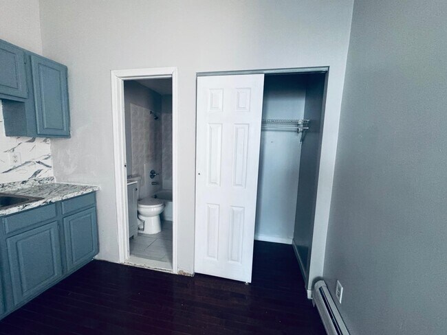 Building Photo - 66 Tuers Ave