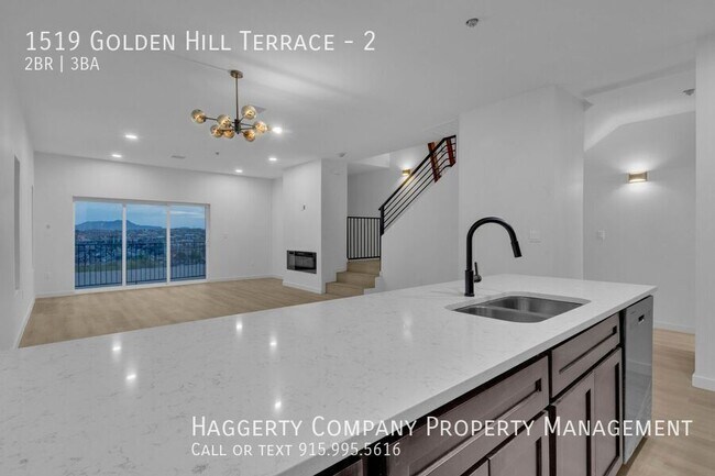 Building Photo - 1519 Golden Hill Terrace