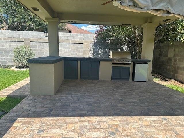 Building Photo - 10529 Winrock Dr