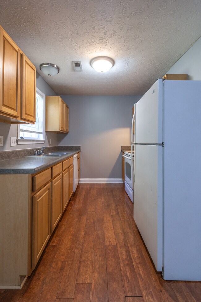 Building Photo - 7005 Buddy J Ln