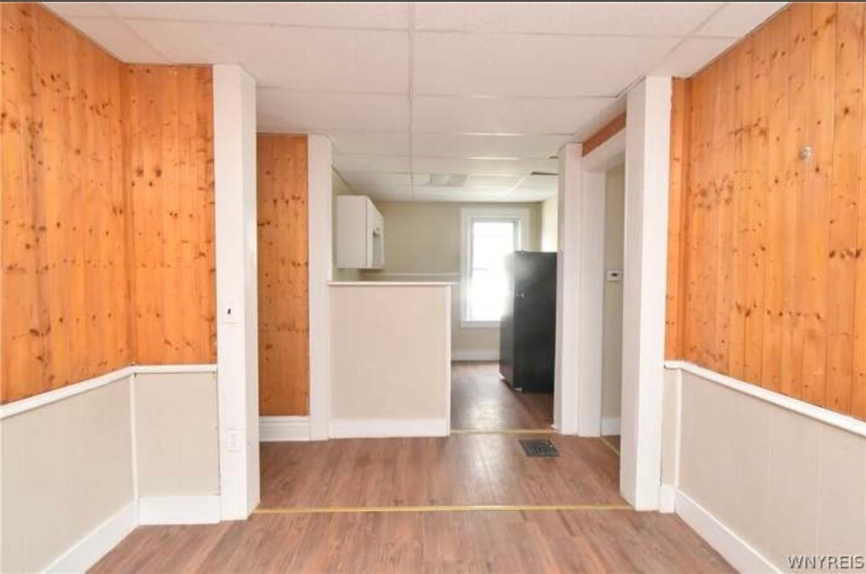 Building Photo - 28 Red Jacket Pky