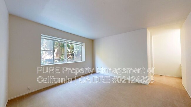 Building Photo - 236 San Carlos Ave