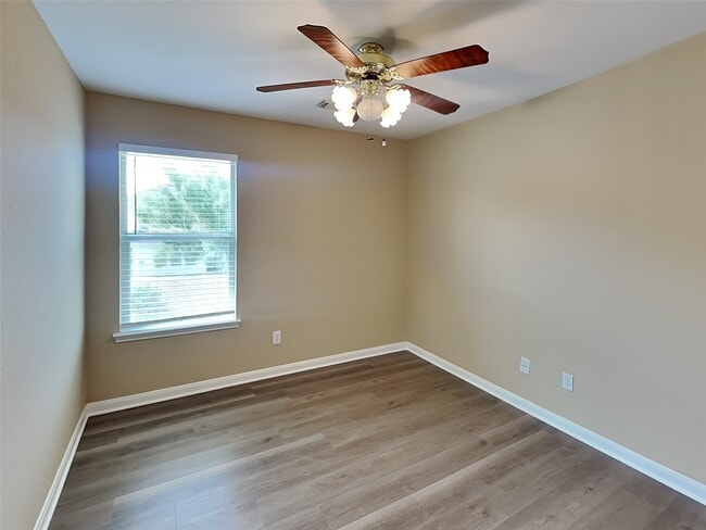 Building Photo - 18107 Quiet Ridge Ln