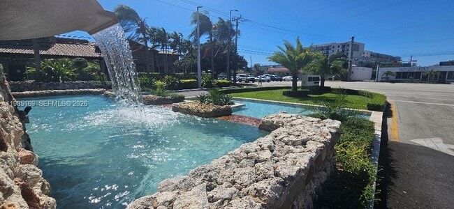 Building Photo - 18011 Biscayne Blvd