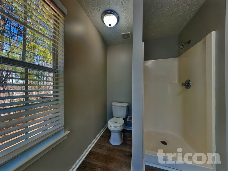 Building Photo - 1270 St Francis Ct